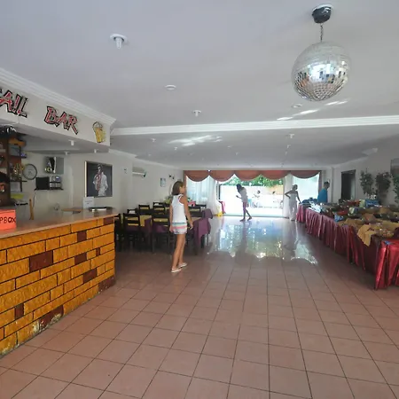 Ξενοδοχείο Sea Center Μαρμαρίς